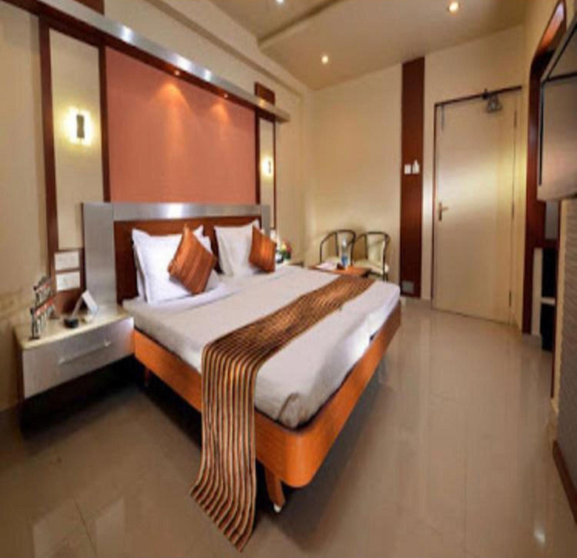 Navaratna Delight Coimbatore Dış mekan fotoğraf